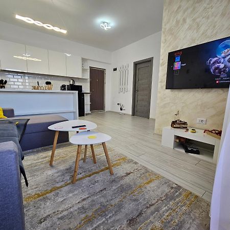 Apartament Dem Radulescu Langa Strand Râmnicu Vâlcea Zewnętrze zdjęcie